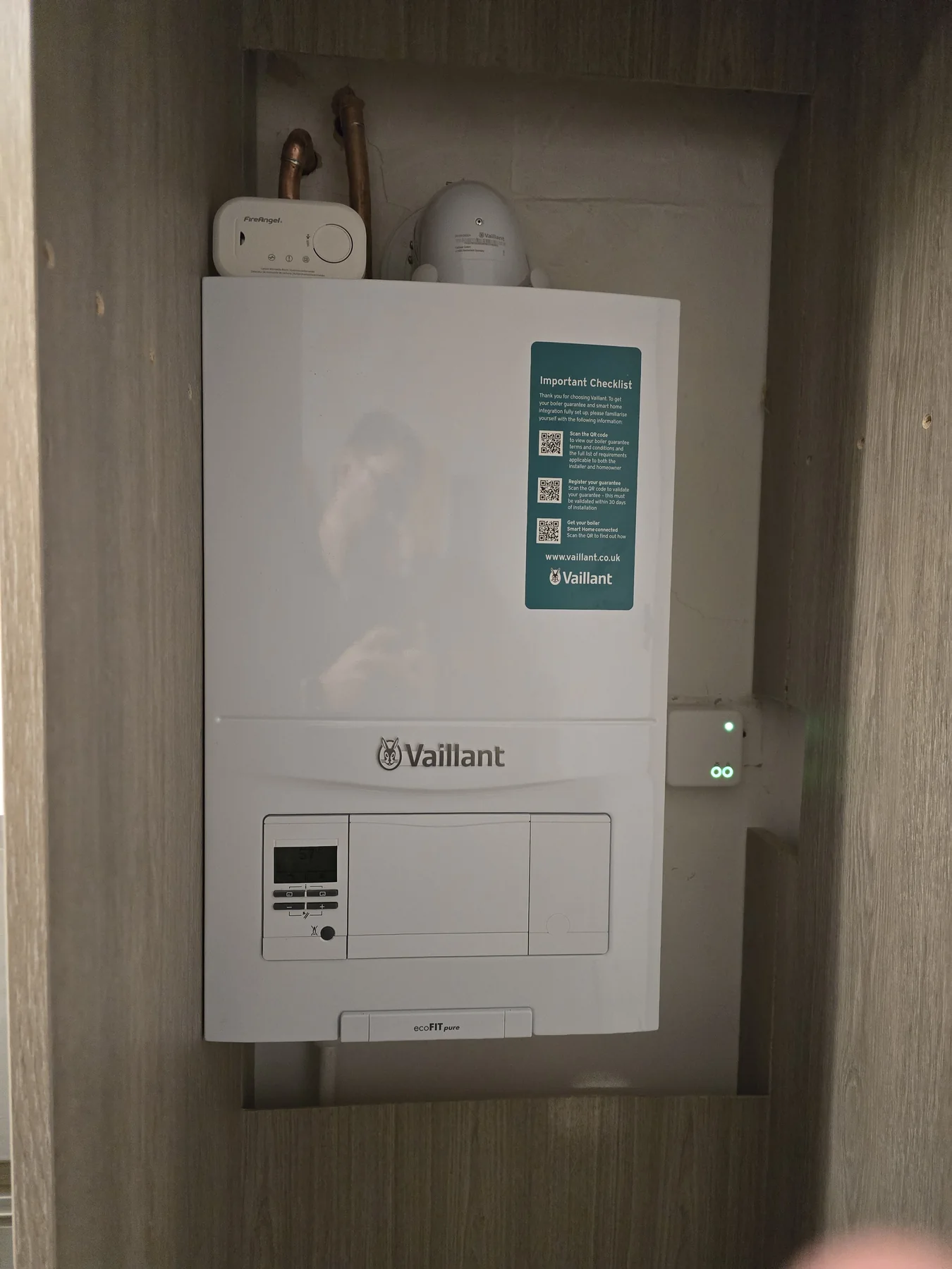 Installed wall-mounted boiler